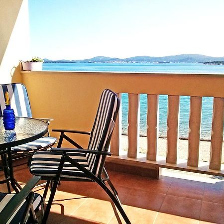 Beach Apartment Sveti Filip I Jakov - Turanj Екстериор снимка